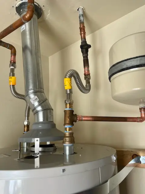 Water heater installation and plumbing repair in White Oak East